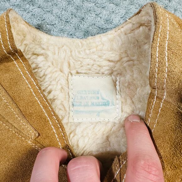 Vintage BABY Brown Leather Patchwork Leather Sherpa Lined Western Vest - Picture 5 of 6